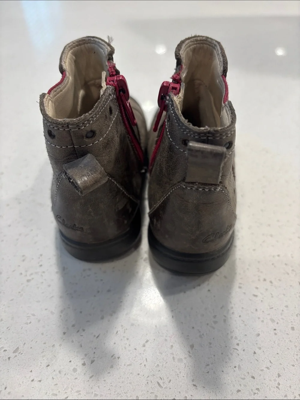 Clarks Toddler Girls Gray Leather Chelsea Ankle Boots Side Zip